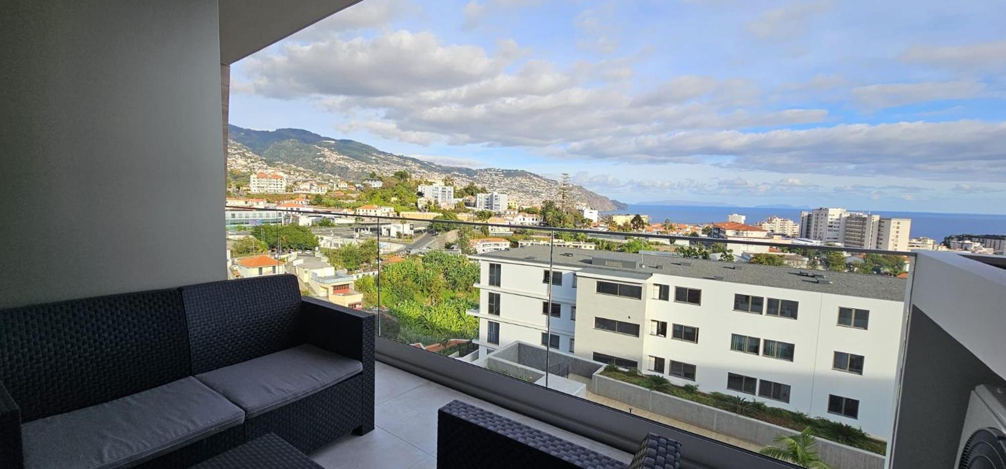 Vista Mar - Ac, Parking And Pool Lägenhet Funchal  Exteriör bild